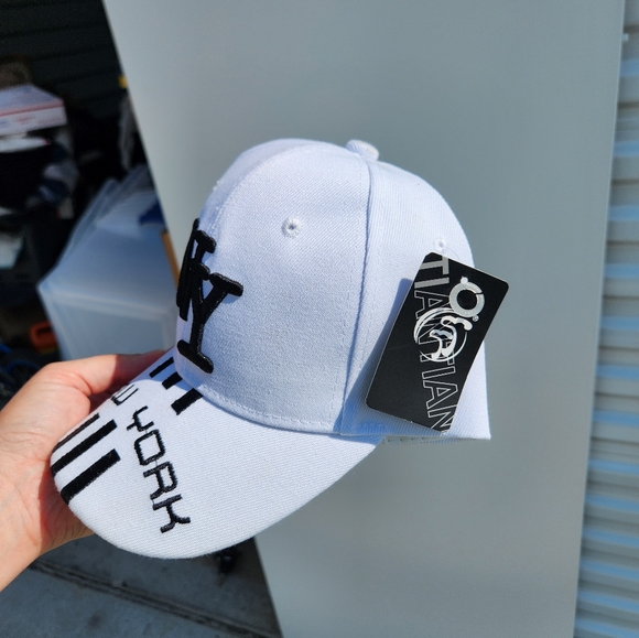 White New York baseball cap (4 for $20) bundle - Picture 2 of 3